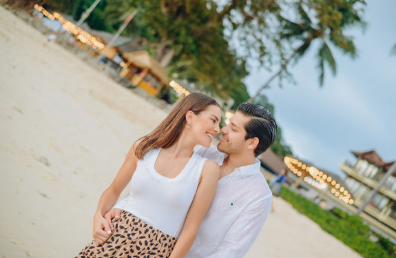 Phuket Bliss: Honeymoon Moments Captured by Fotorod Photographer