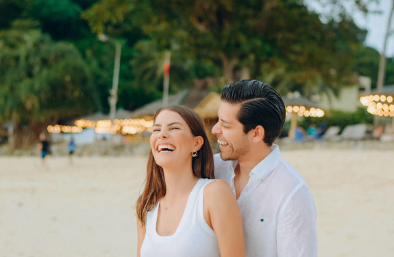 Phuket Bliss: Honeymoon Moments Captured by Fotorod Photographer