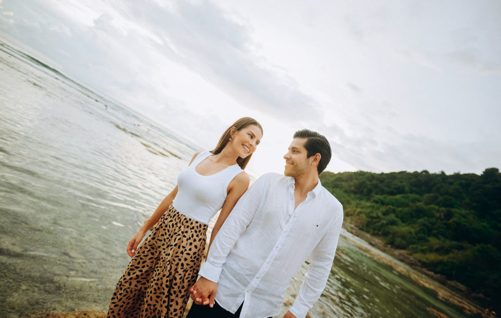 Phuket Bliss: Honeymoon Moments Captured by Fotorod Photographer