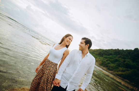 Phuket Bliss: Honeymoon Moments Captured by Fotorod Photographer