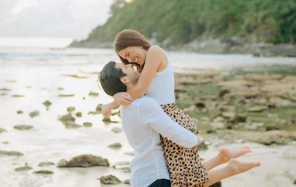 Phuket Bliss: Honeymoon Moments Captured by Fotorod Photographer