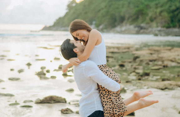 Phuket Bliss: Honeymoon Moments Captured by Fotorod Photographer