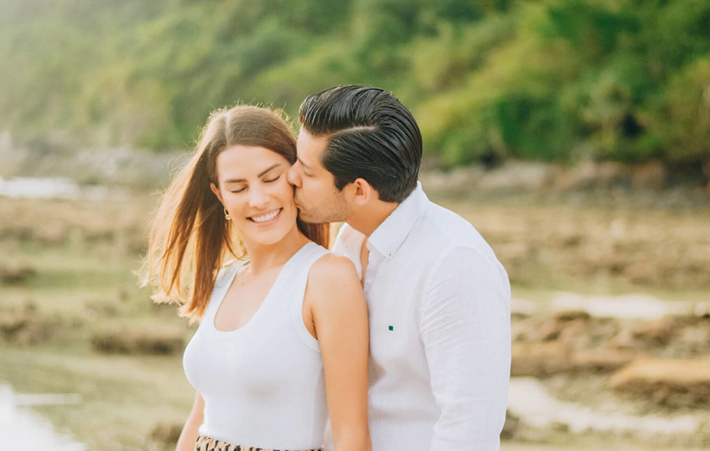 Phuket Bliss: Honeymoon Moments Captured by Fotorod Photographer