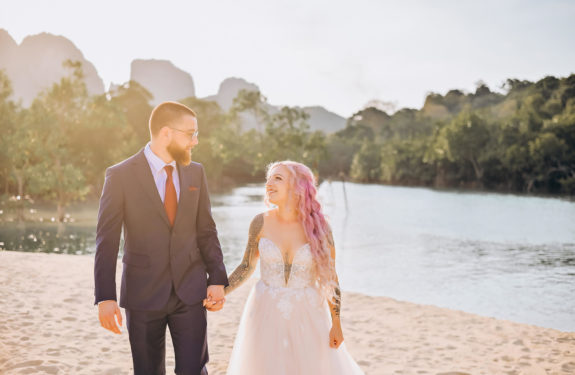 Tropical Bliss: Longtail Boat Wedding Photography in the Stunning Phi Phi Islands