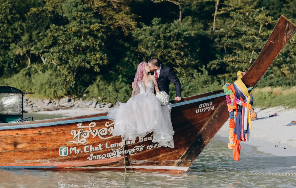 Tropical Bliss: Longtail Boat Wedding Photography in the Stunning Phi Phi Islands