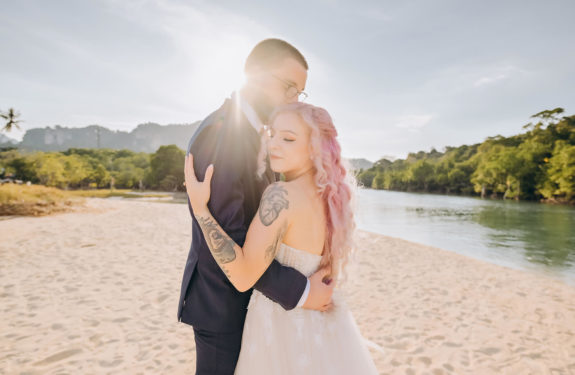 Tropical Bliss: Longtail Boat Wedding Photography in the Stunning Phi Phi Islands