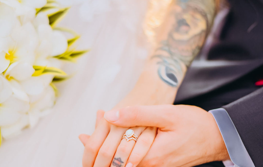 Tropical Bliss: Longtail Boat Wedding Photography in the Stunning Phi Phi Islands