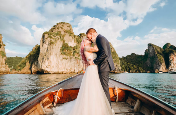 Tropical Bliss: Longtail Boat Wedding Photography in the Stunning Phi Phi Islands