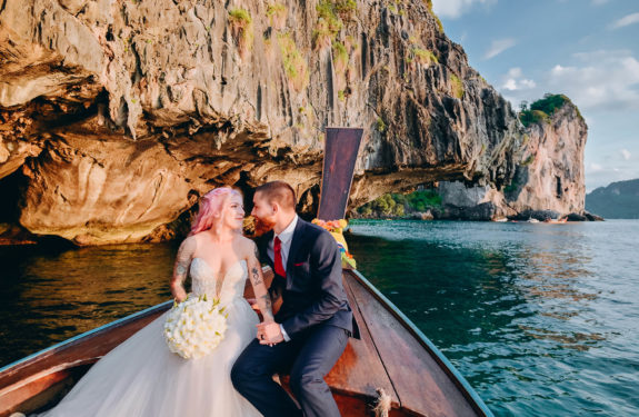 Tropical Bliss: Longtail Boat Wedding Photography in the Stunning Phi Phi Islands