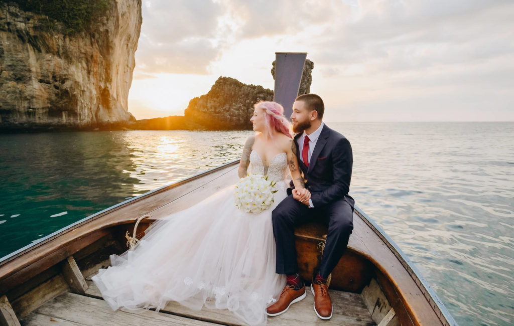 Tropical Bliss: Longtail Boat Wedding Photography in the Stunning Phi Phi Islands