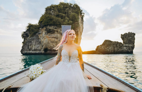 Tropical Bliss: Longtail Boat Wedding Photography in the Stunning Phi Phi Islands