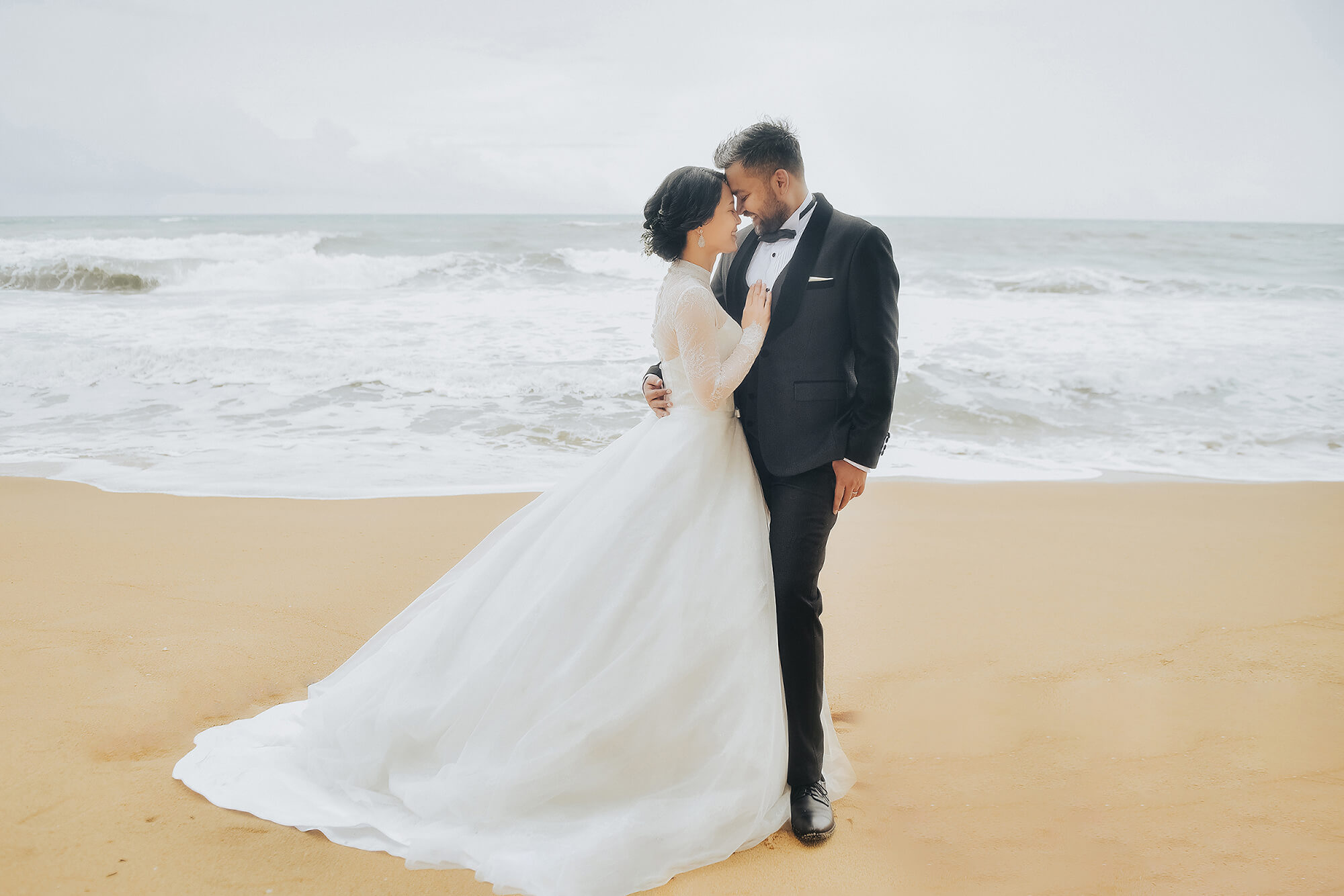 Rainy day pre wedding photography in Phuket