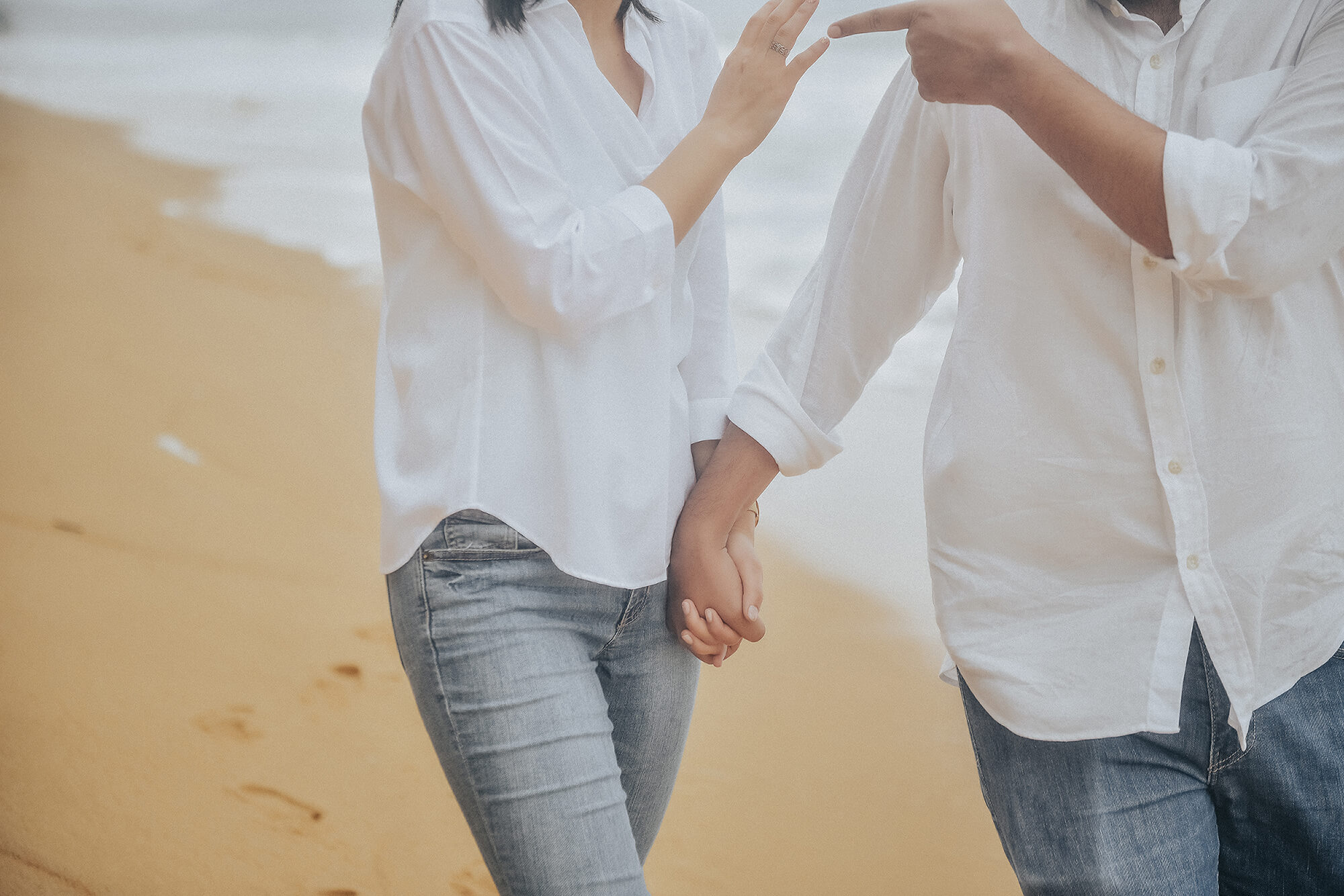 Rainy day pre wedding photography in Phuket