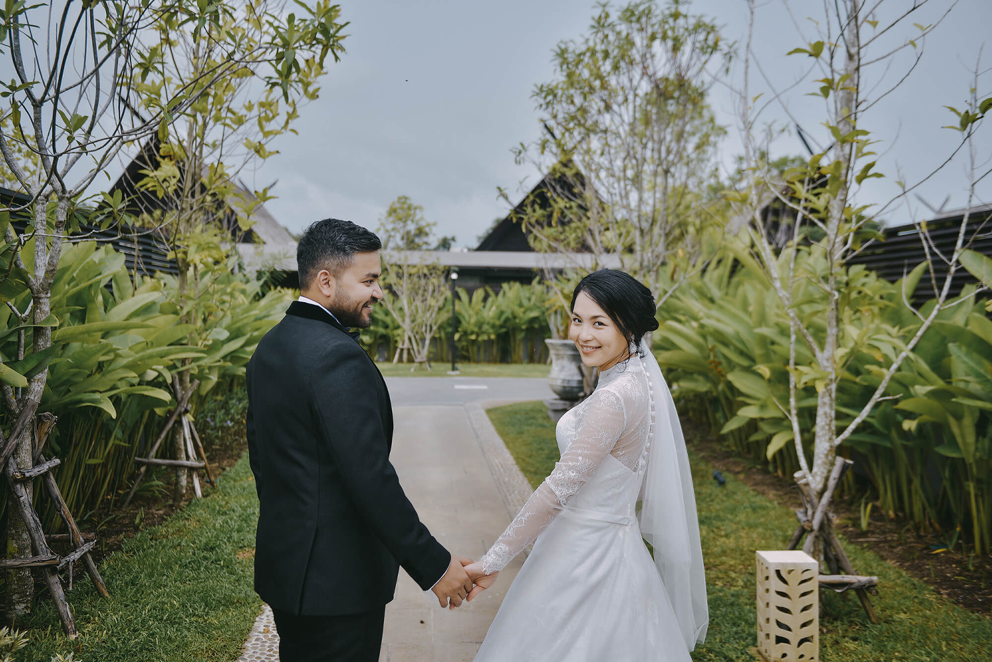 Rainy day pre wedding photography in Phuket